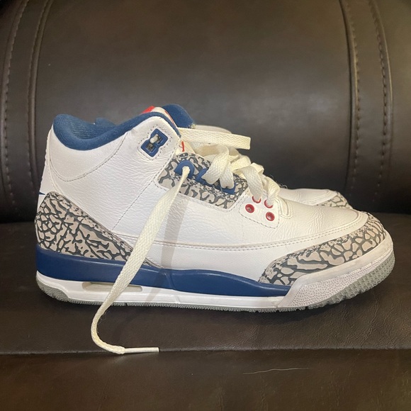 Jordan 3s - Picture 1 of 5